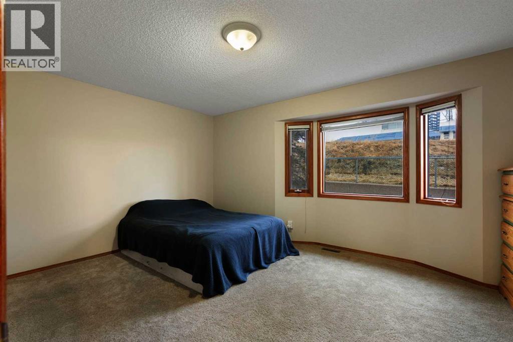 66 Patina Point Sw, Calgary, Alberta  T3H 3J7 - Photo 6 - A2283812