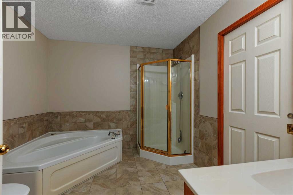 66 Patina Point Sw, Calgary, Alberta  T3H 3J7 - Photo 7 - A2283812