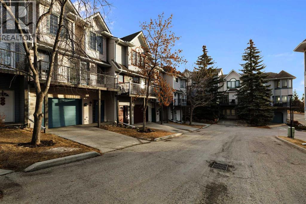 66 Patina Point Sw, Calgary, Alberta  T3H 3J7 - Photo 14 - A2283812