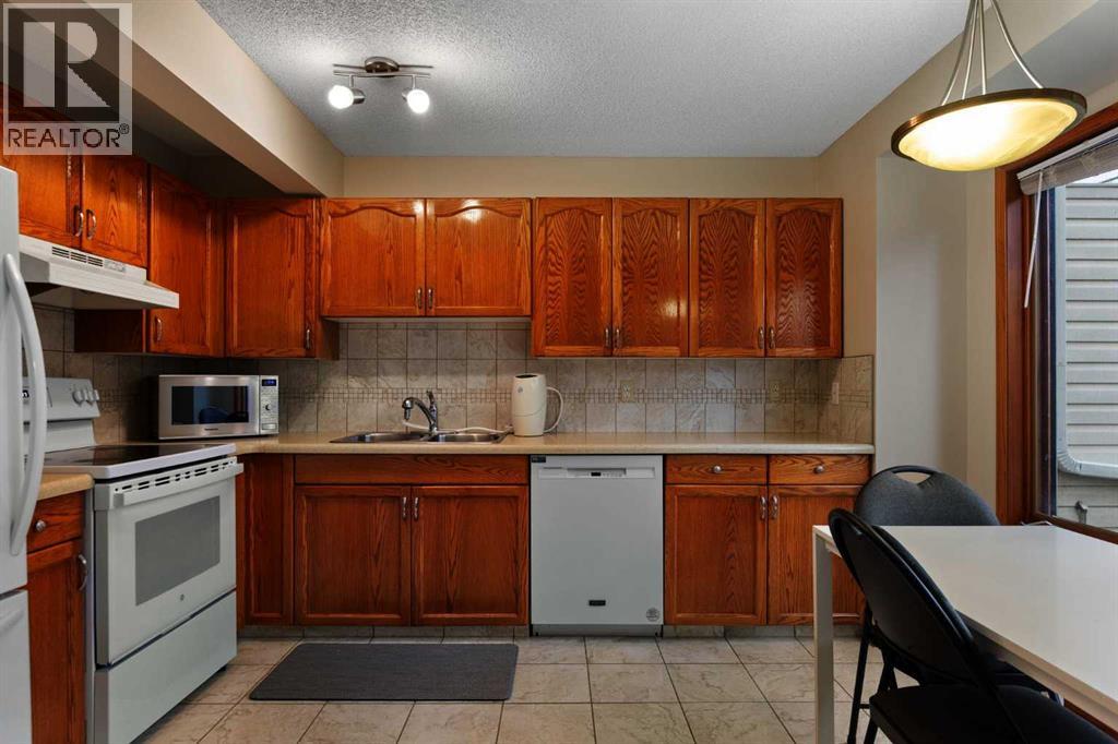 66 Patina Point Sw, Calgary, Alberta  T3H 3J7 - Photo 19 - A2283812