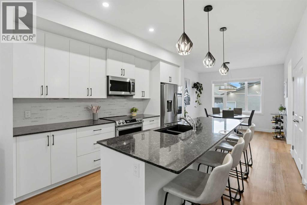 8 Legacy Glen Manor Se, Calgary, Alberta  T2X 4E5 - Photo 9 - A2284732