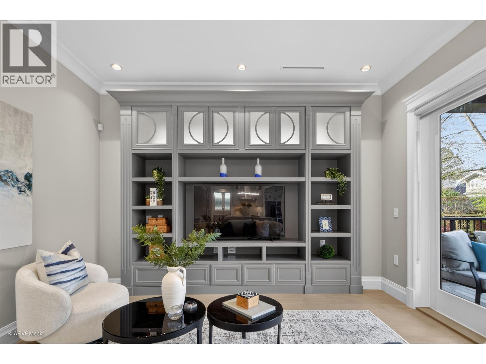 Listing Picture 13 of 40 : 3349 W 37TH AVENUE, Vancouver / 溫哥華 - 魯藝地產 Yvonne Lu Group - MLS Medallion Club Member