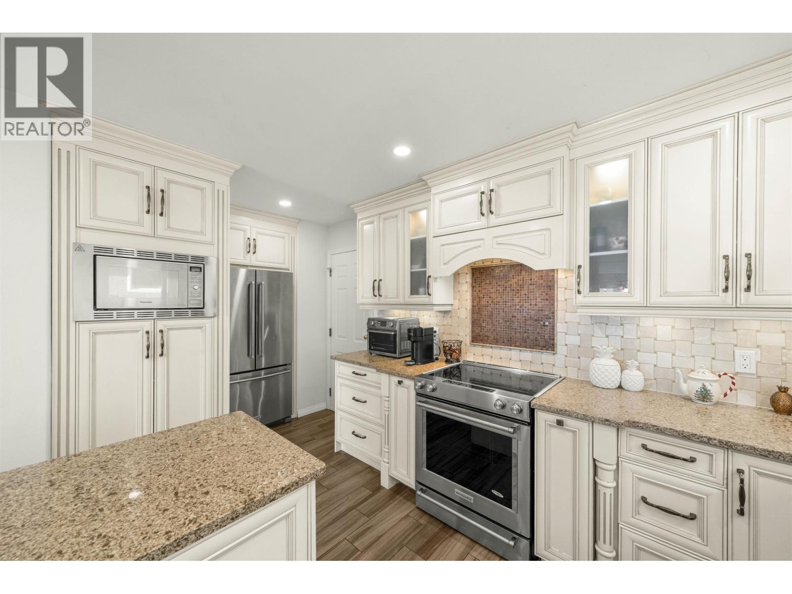 2258 Sorrento Drive, Coquitlam, British Columbia  V3K 6P4 - Photo 10 - R3070195