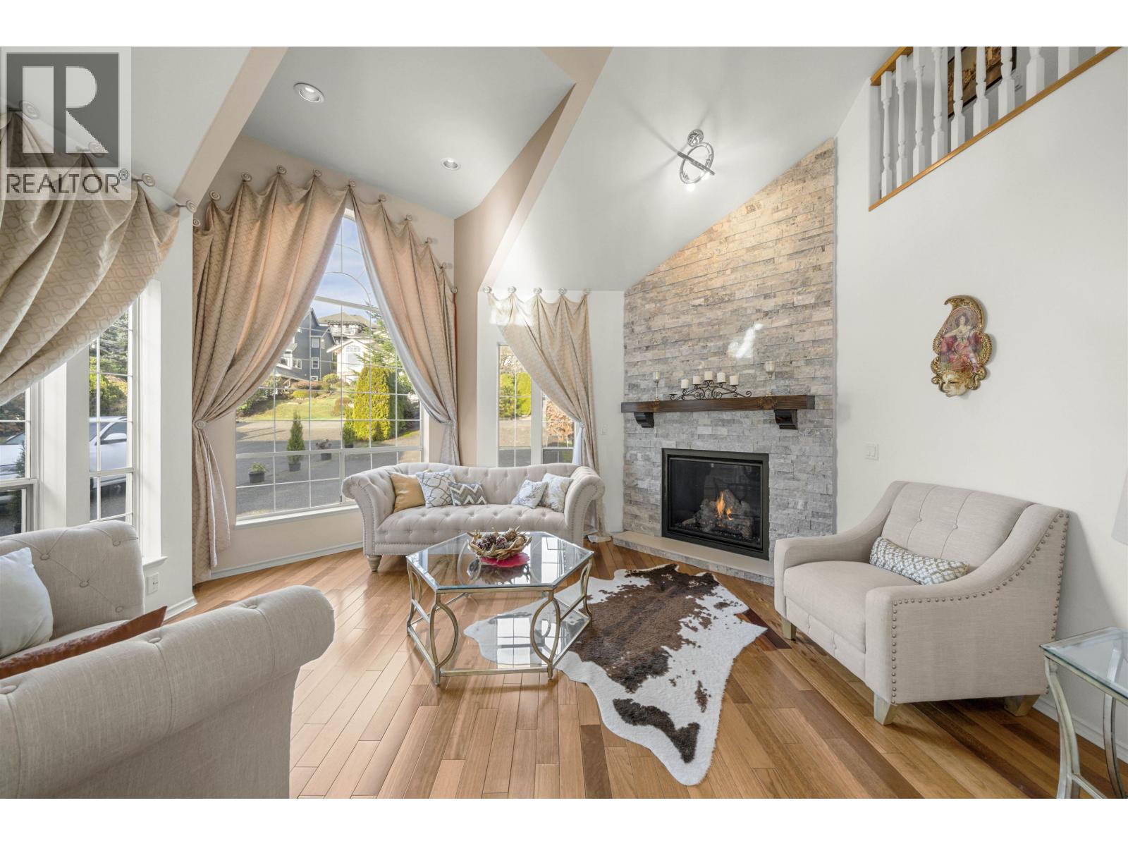 2258 Sorrento Drive, Coquitlam, British Columbia  V3K 6P4 - Photo 5 - R3070195