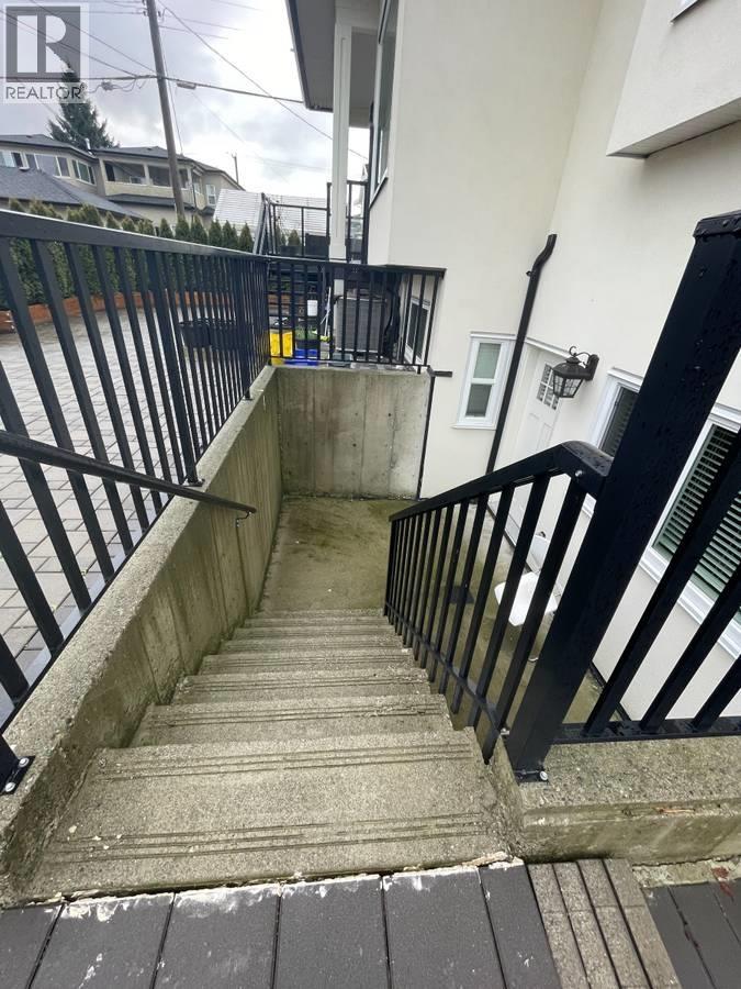 750 Grove, Burnaby, British Columbia  V5B 4G5 - Photo 6 - R3087421