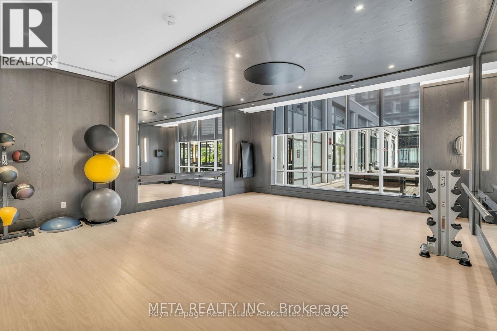 707 - 7 Mabelle Avenue, Toronto, Ontario  M5T 0C9 - Photo 3 - W12769532