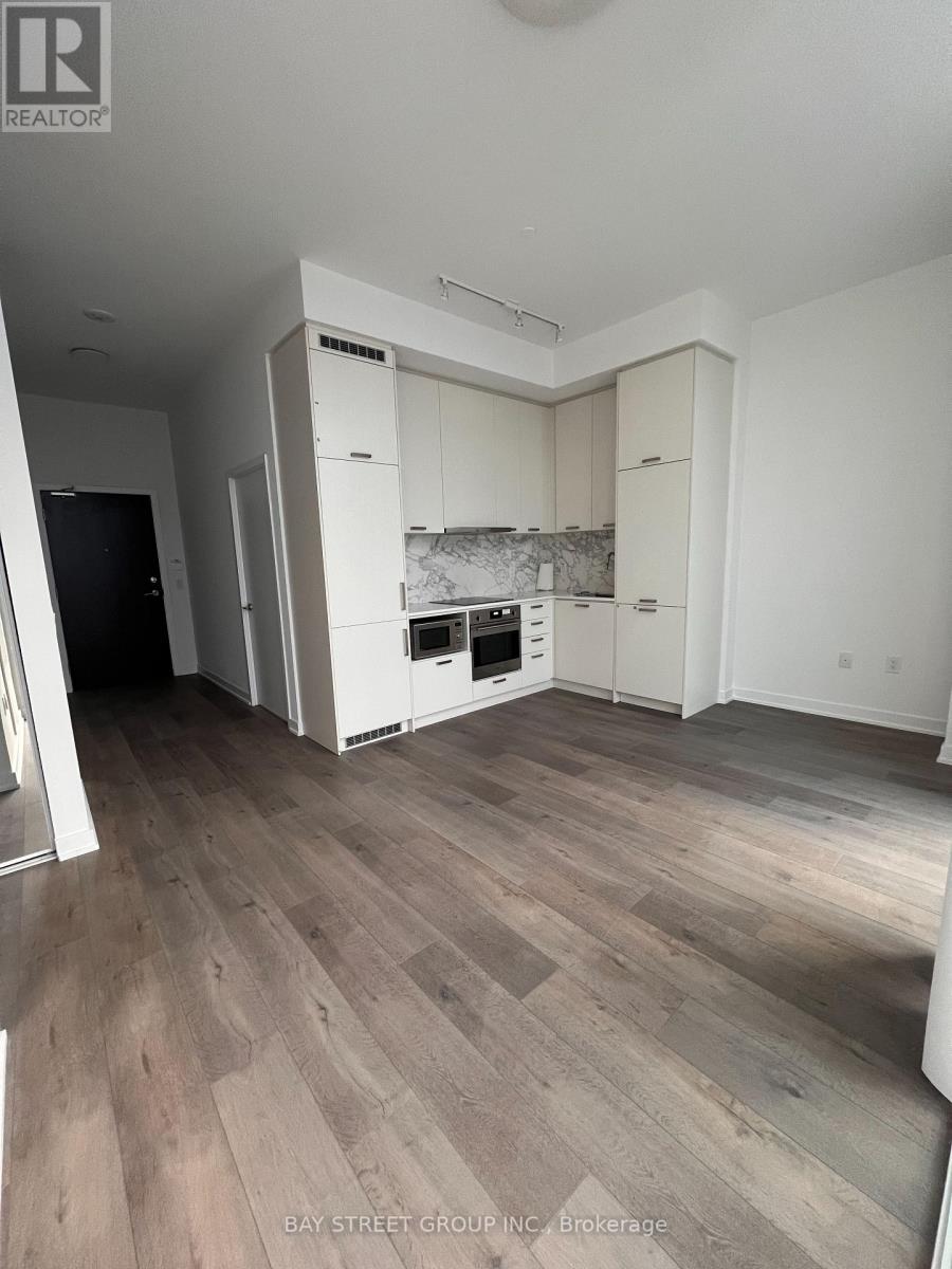 2101 - 38 Honeycrisp Crescent, Vaughan, Ontario  L4K 0M7 - Photo 4 - N12769544