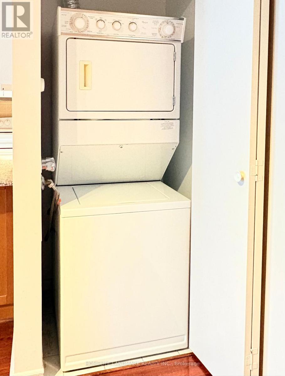 60 Byng Avenue, Toronto (Willowdale East), Ontario  M2N 4K3 - Photo 11 - C12769550