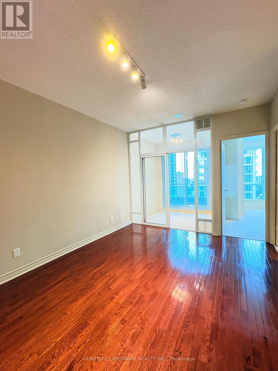 60 Byng Avenue, Toronto (Willowdale East), Ontario  M2N 4K3 - Photo 2 - C12769550