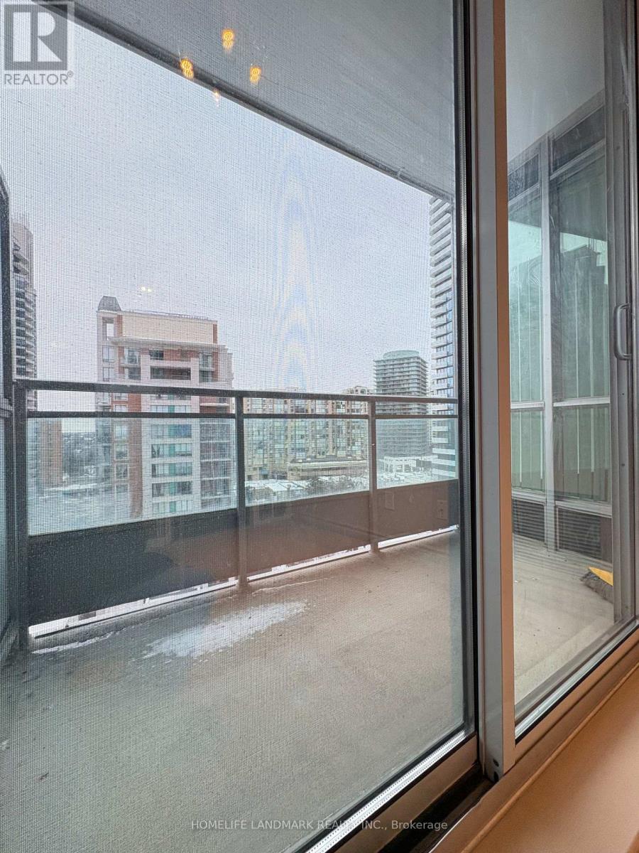 60 Byng Avenue, Toronto (Willowdale East), Ontario  M2N 4K3 - Photo 6 - C12769550