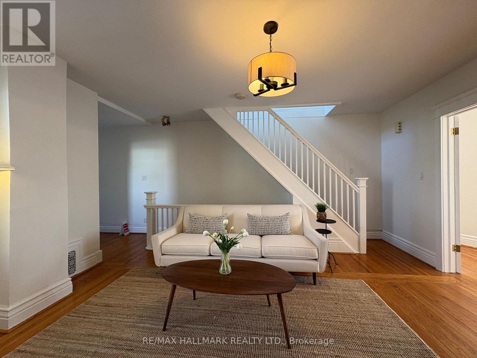 2 - 571 Pape Avenue, Toronto (Blake-Jones), Ontario  M4K 3R5 - Photo 9 - E12769554