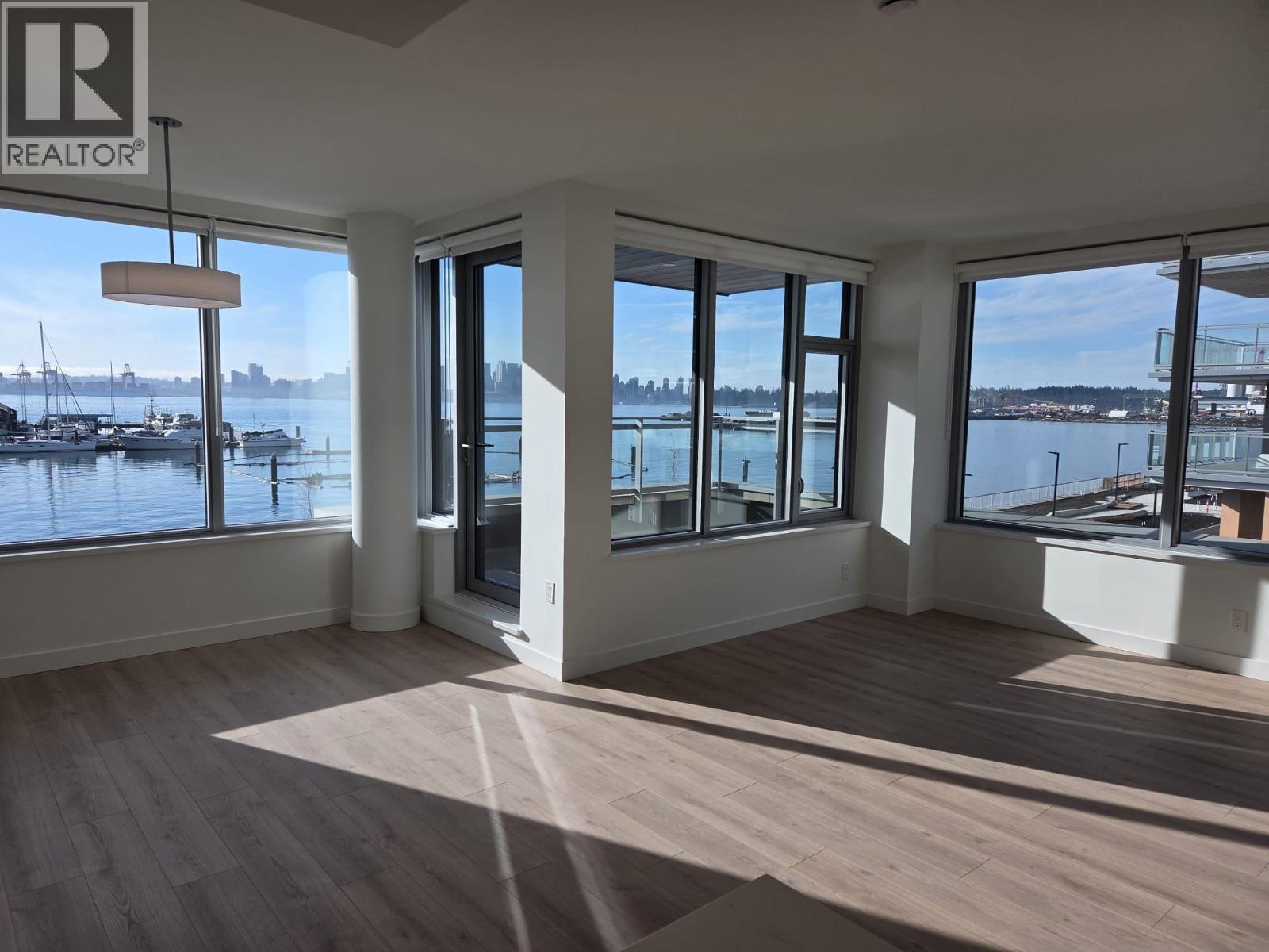 322 755 Harbourside Drive, North Vancouver, British Columbia  V7M 3G3 - Photo 16 - R3074506