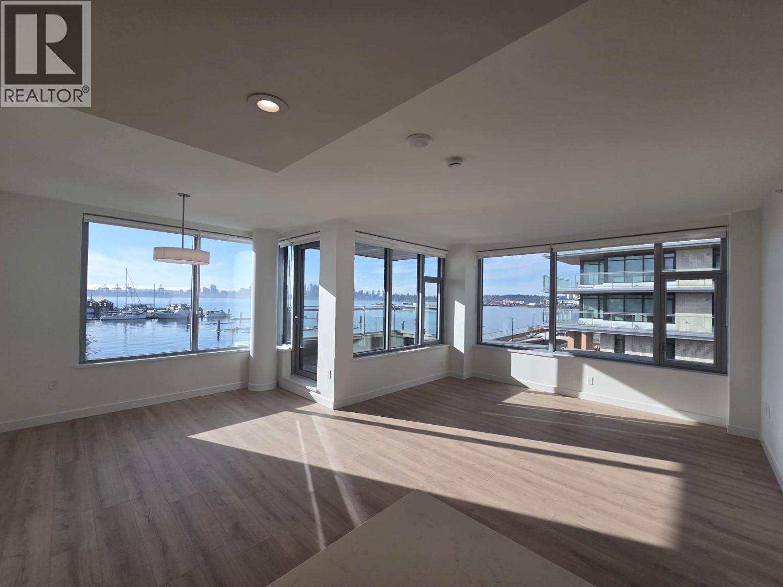 322 755 Harbourside Drive, North Vancouver, British Columbia  V7M 3G3 - Photo 15 - R3074506