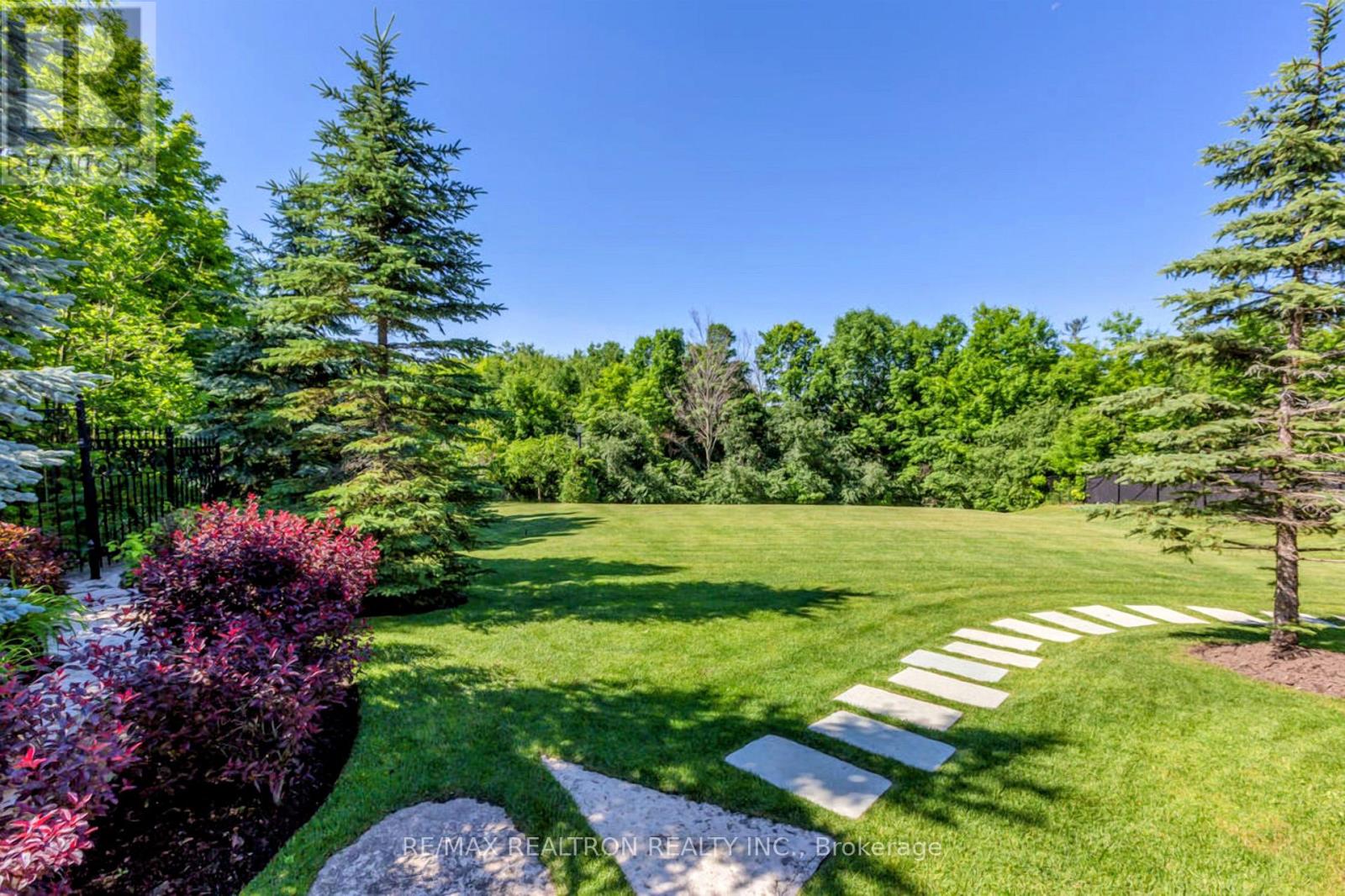 30 Nightfall Court, Vaughan, Ontario  L0J 1C0 - Photo 9 - N12769556