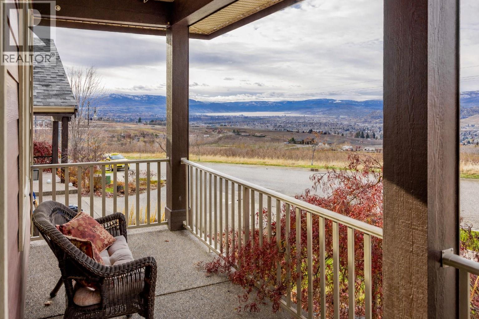 1601 Tower Ranch Boulevard Kelowna Photo 3