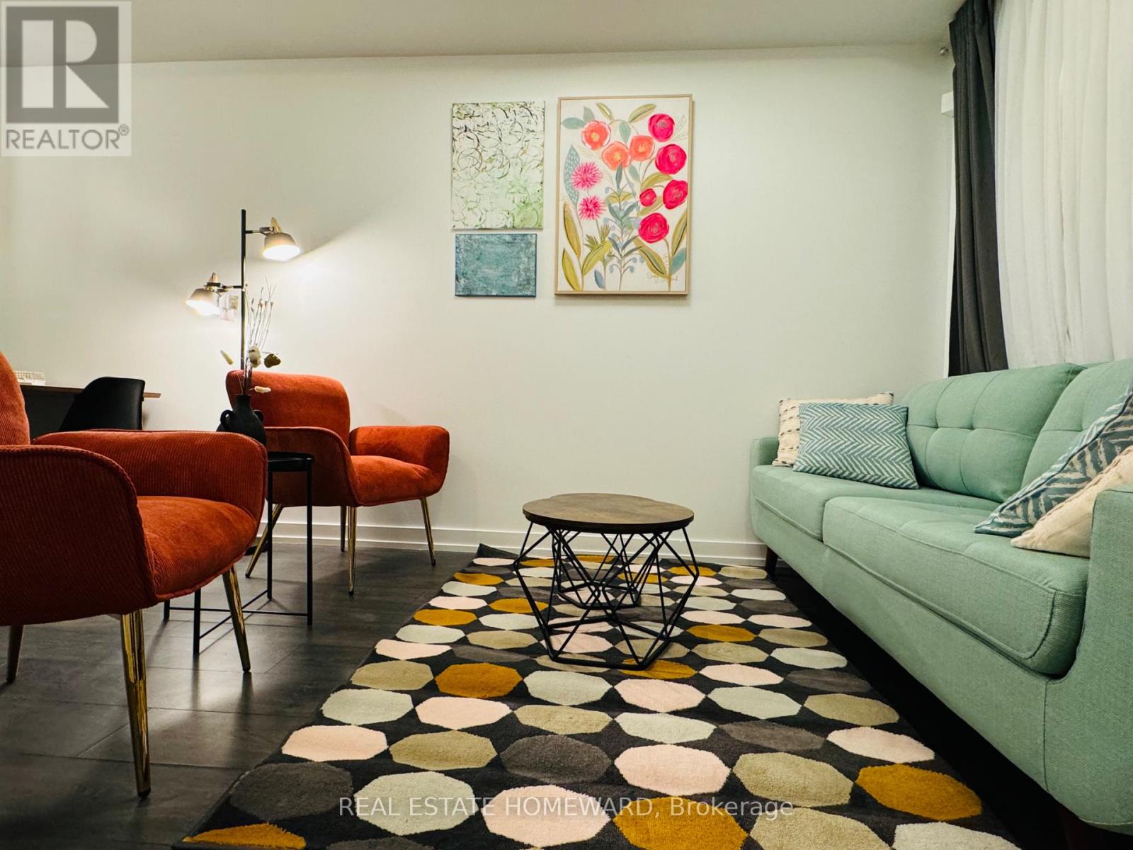 17 ST. BARTHOLOMEW STREET, toronto (regent park), Ontario