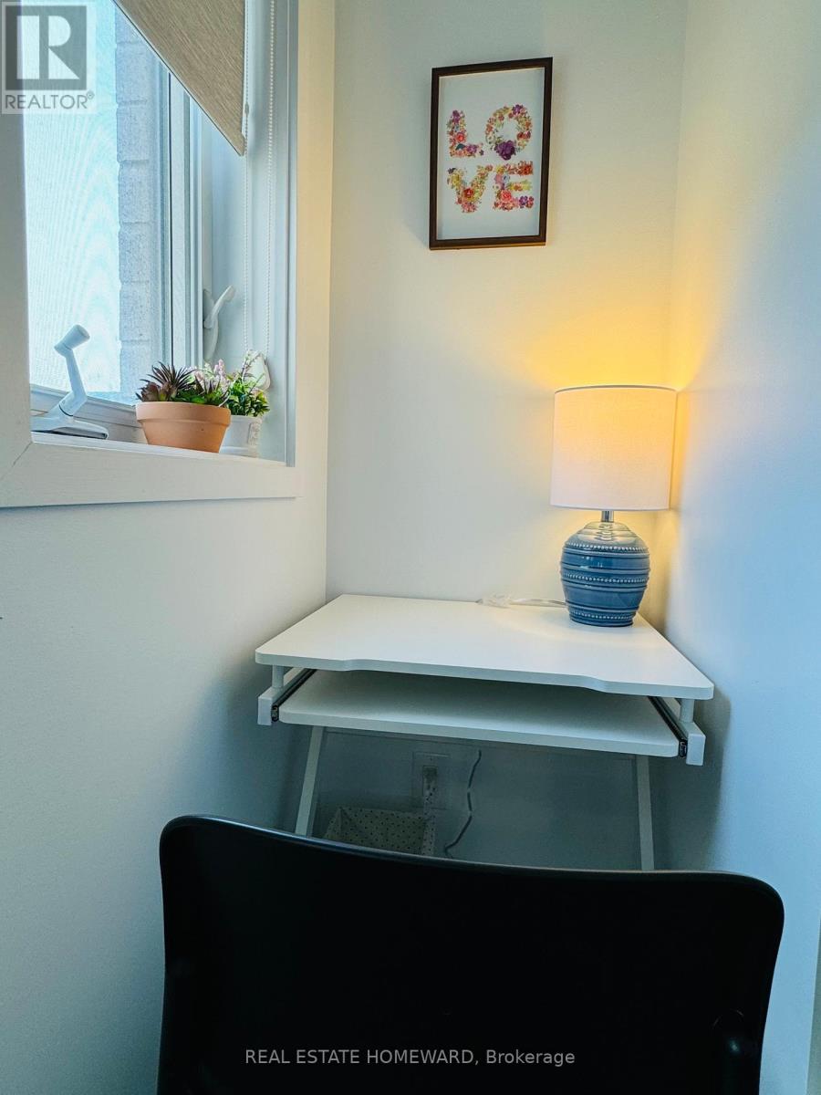 17 St. Bartholomew Street, Toronto, Ontario  M5A 0A3 - Photo 5 - C12769578