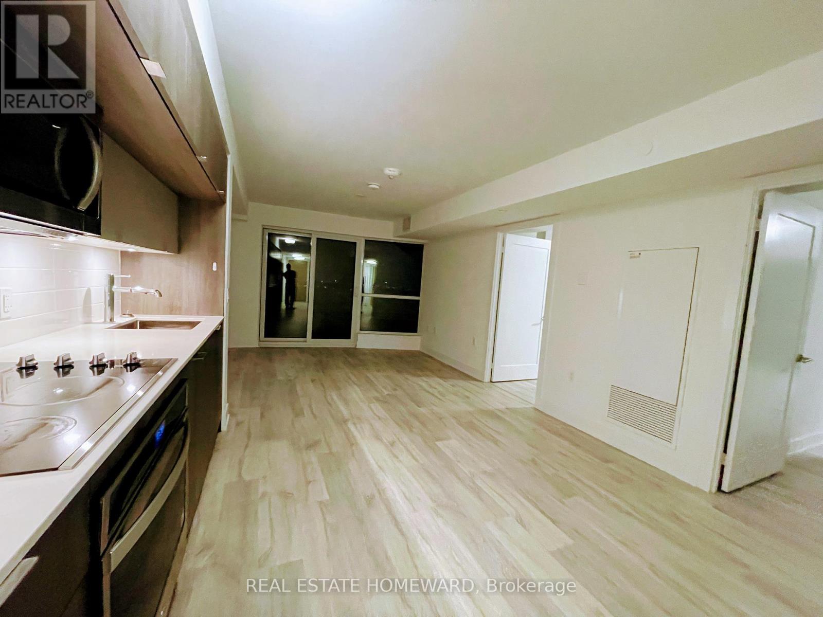 1118 - 585 Bloor Street E, Toronto, Ontario  M4W 0B3 - Photo 4 - C12769580