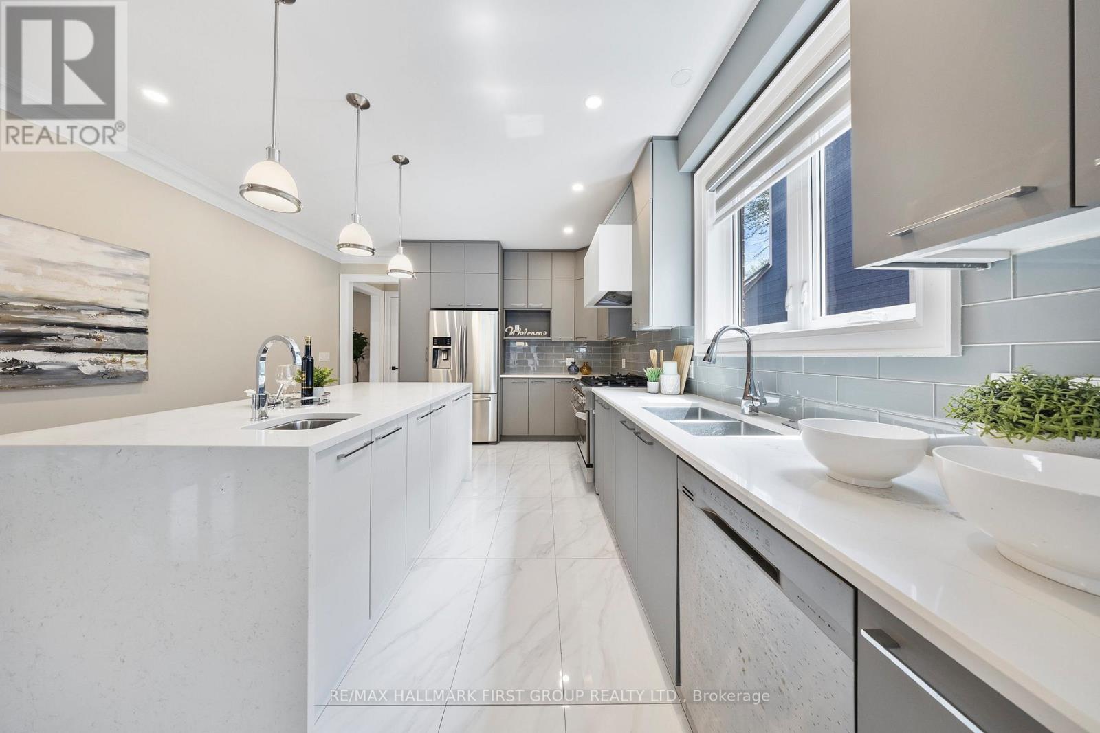 732 Hillview Crescent, Pickering, Ontario  L1W 2R8 - Photo 12 - E12769572