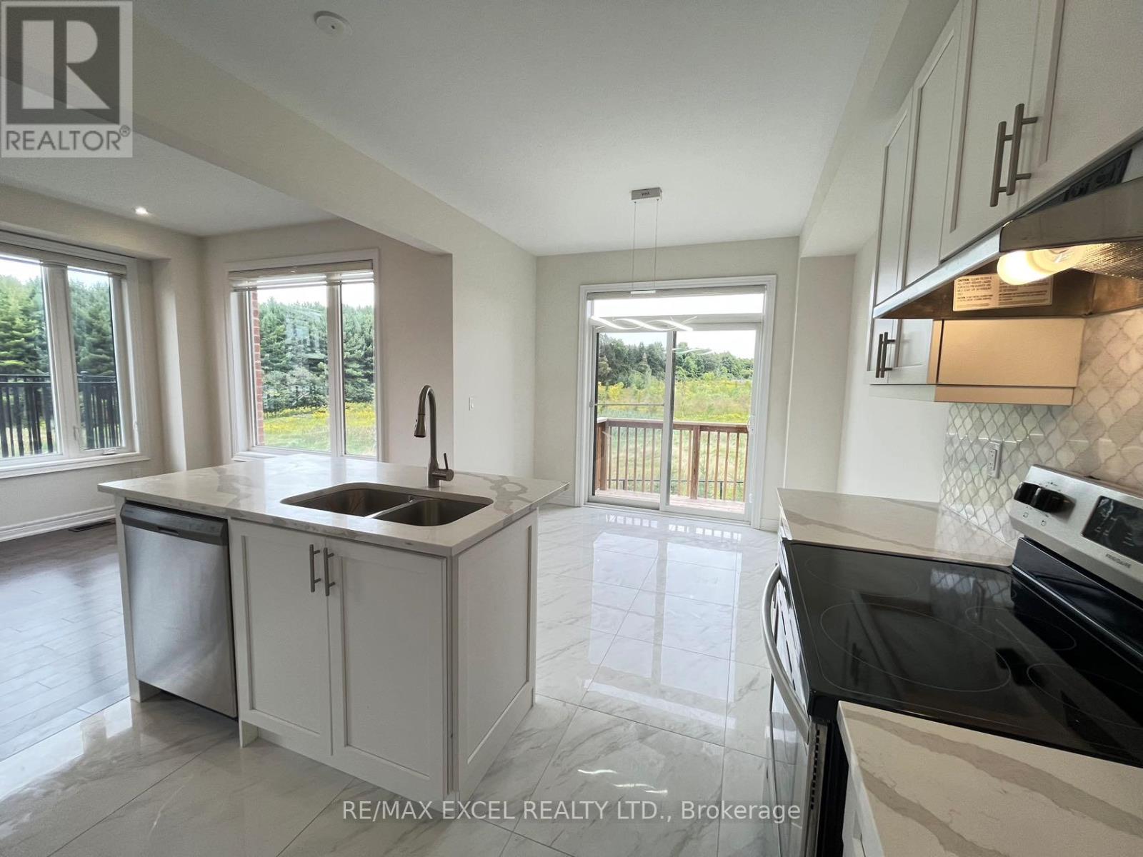 24 Stubbs Lane, Aurora, Ontario  L4G 3Y3 - Photo 15 - N12769570