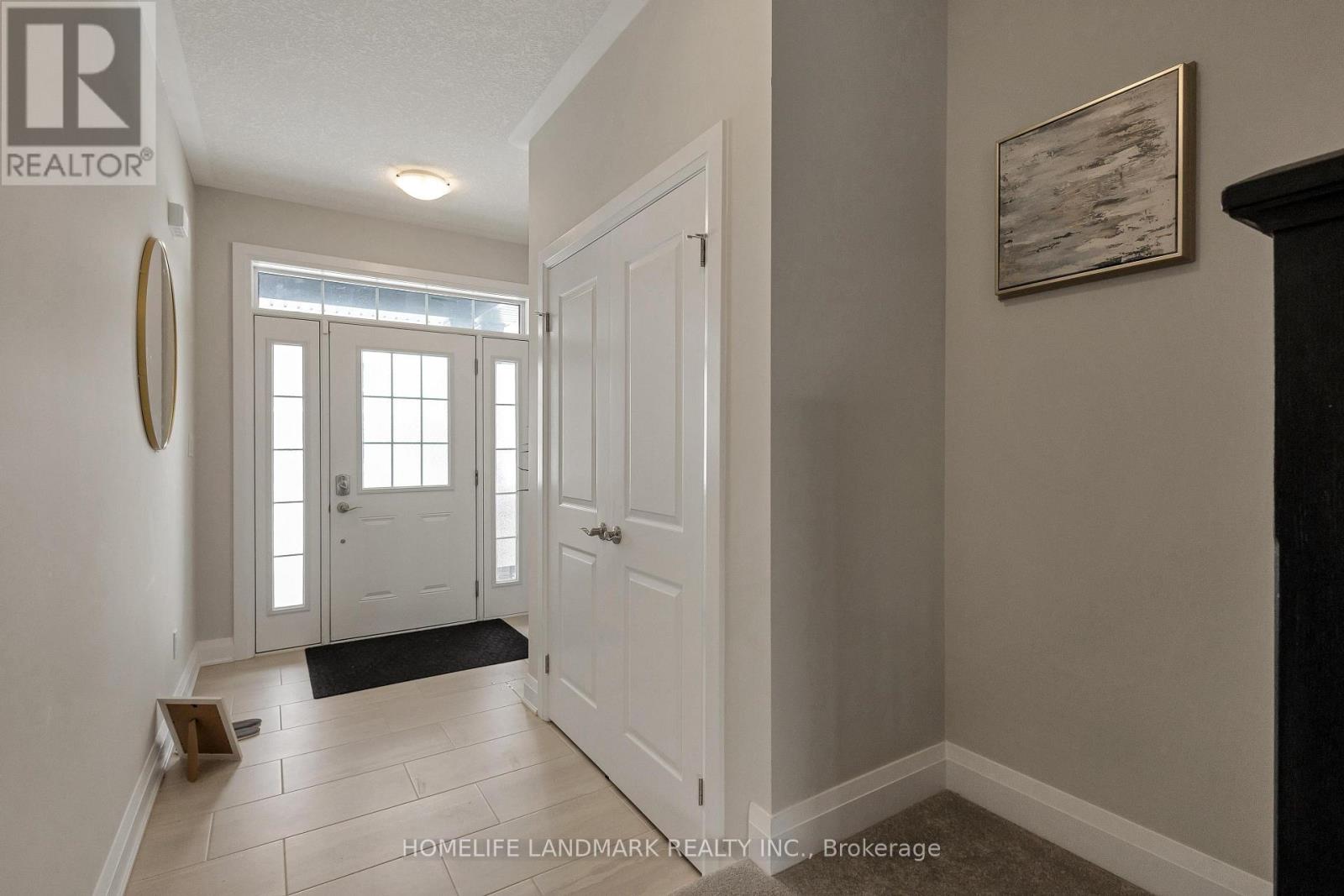 286 Chokecherry Crescent, Waterloo, Ontario  N2V 0C3 - Photo 5 - X12769574