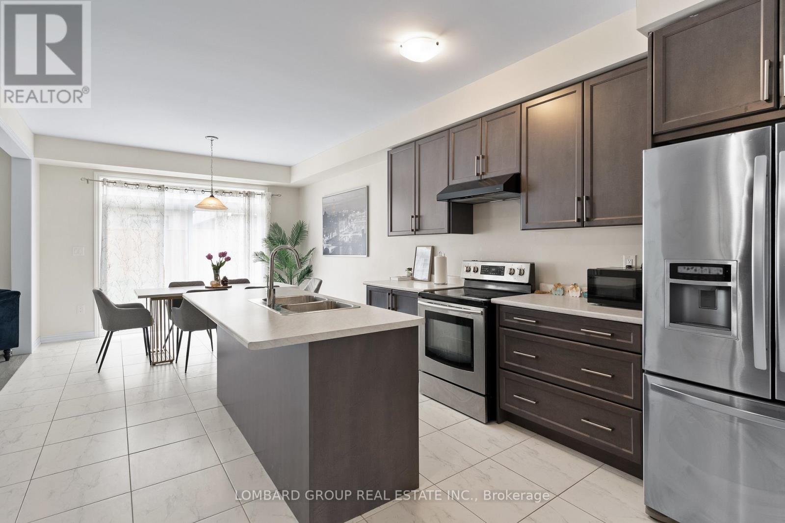 212 Vanilla Trail, Thorold, Ontario  L2V 0L3 - Photo 8 - X12769584