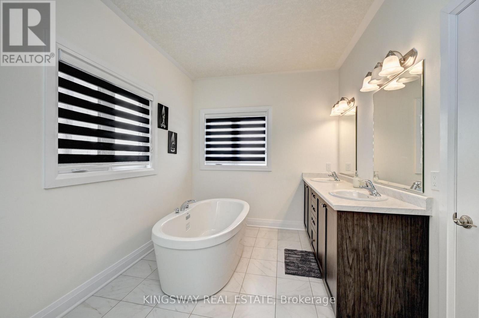 520 Nathalie Crescent, Kitchener, Ontario  N2E 0C9 - Photo 23 - X12769588