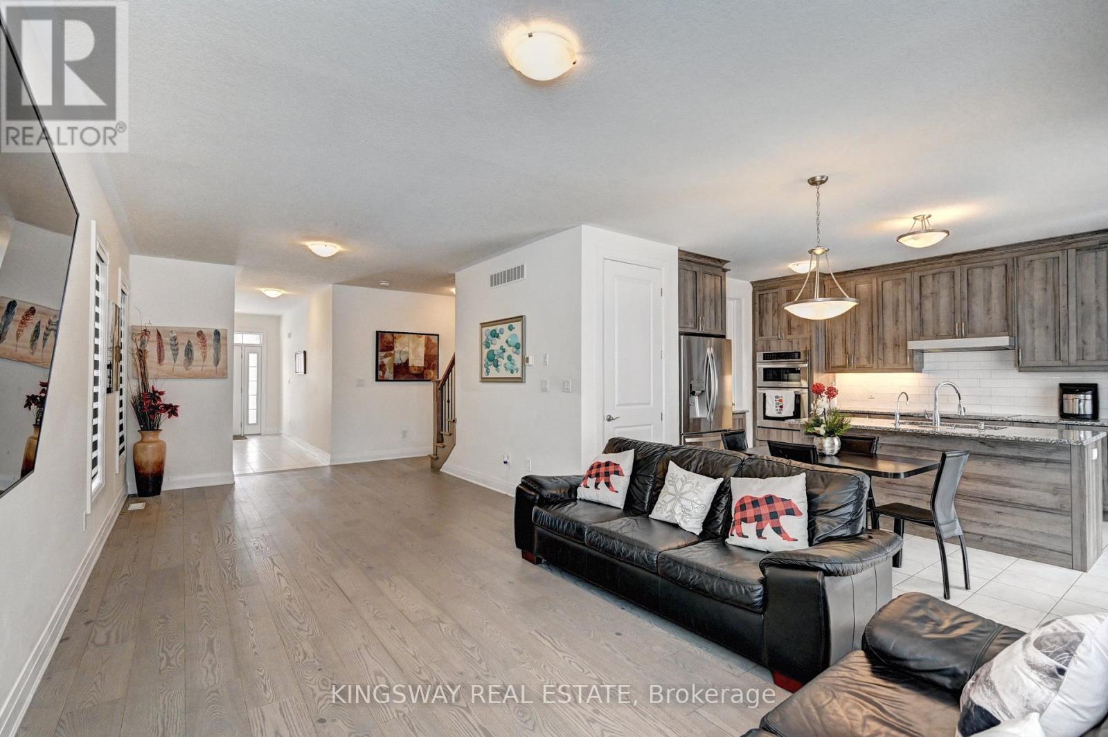 520 Nathalie Crescent, Kitchener, Ontario  N2E 0C9 - Photo 7 - X12769588