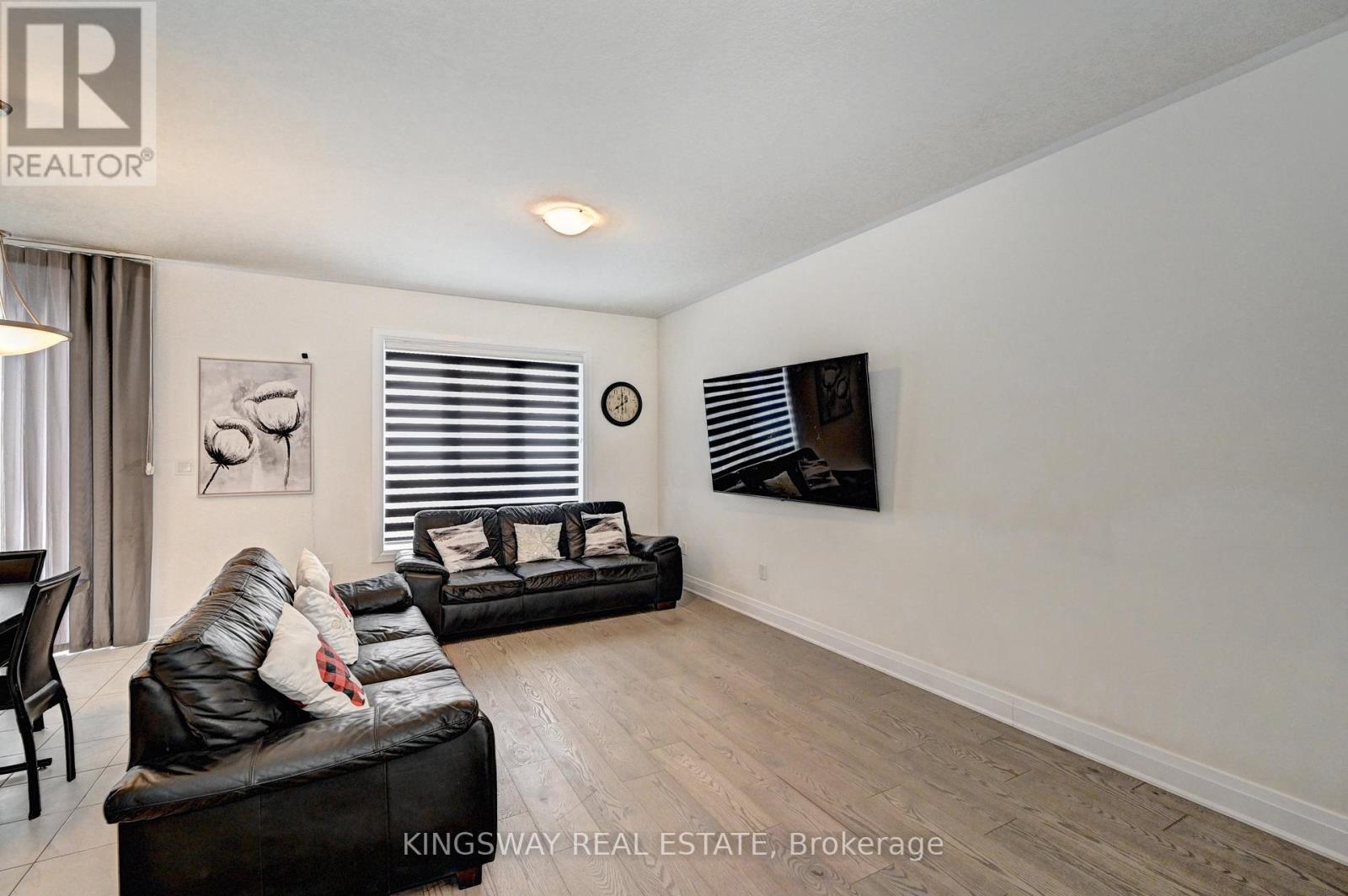 520 Nathalie Crescent, Kitchener, Ontario  N2E 0C9 - Photo 8 - X12769588