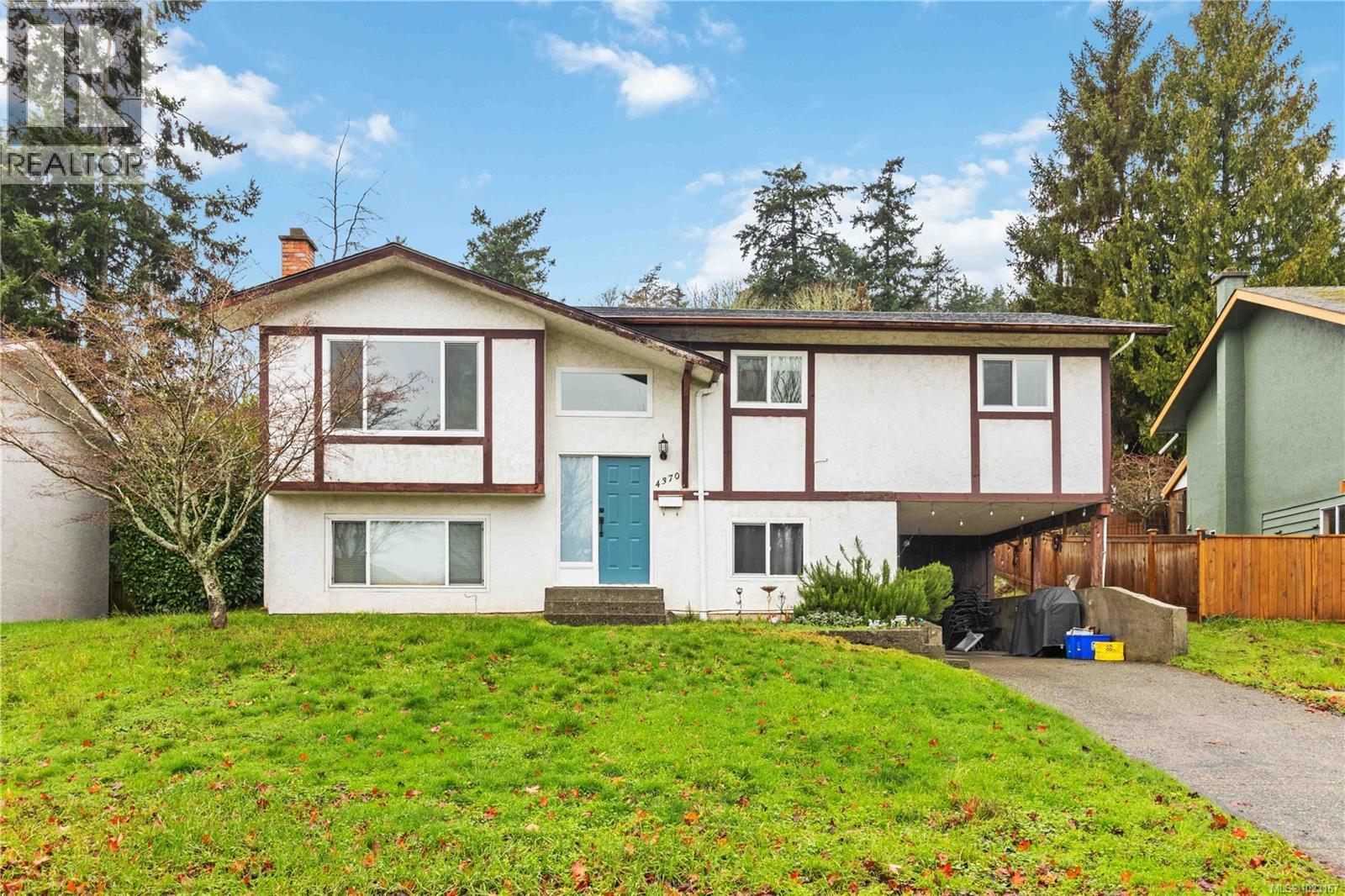 4370 Elnido Cres, Saanich, British Columbia