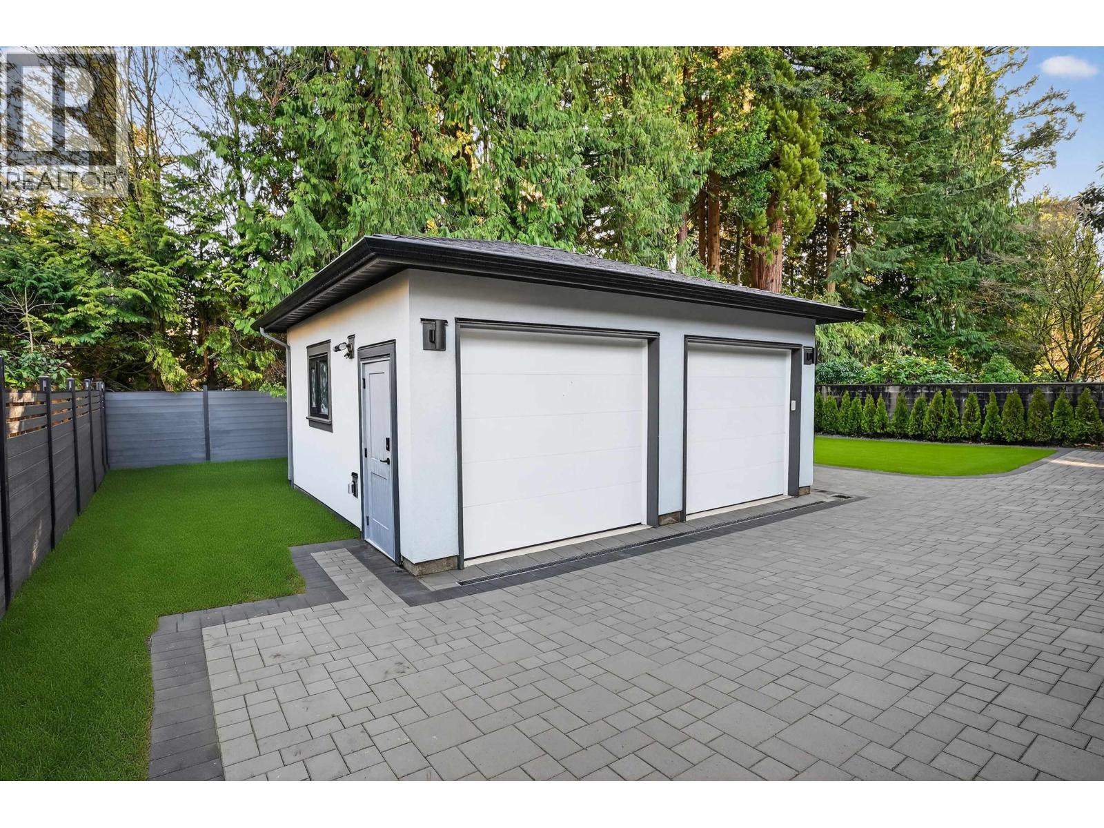 Listing Picture 12 of 12 : 3548 W 35TH AVENUE, Vancouver / 溫哥華 - 魯藝地產 Yvonne Lu Group - MLS Medallion Club Member