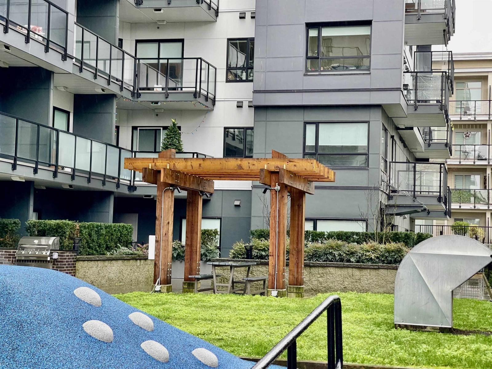 10777 E 138 Street, Surrey, British Columbia  V3T 0T5 - Photo 3 - R3085090