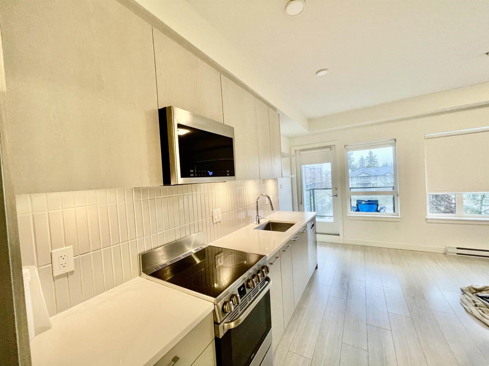 10777 E 138 Street, Surrey, British Columbia  V3T 0T5 - Photo 5 - R3085090