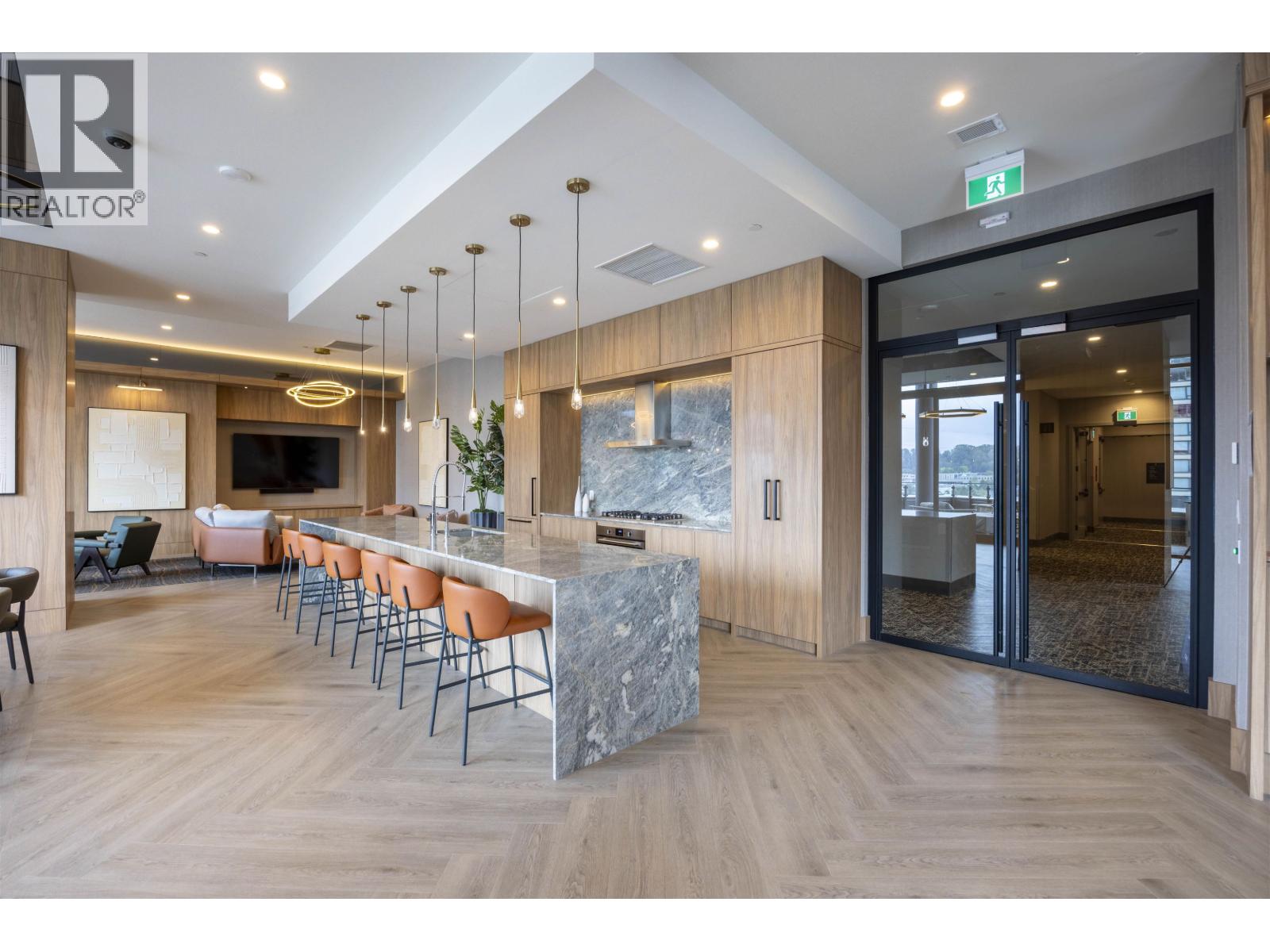 Listing Picture 29 of 37 : 909 2108 GILMORE AVENUE, Burnaby / 本拿比 - 魯藝地產 Yvonne Lu Group - MLS Medallion Club Member