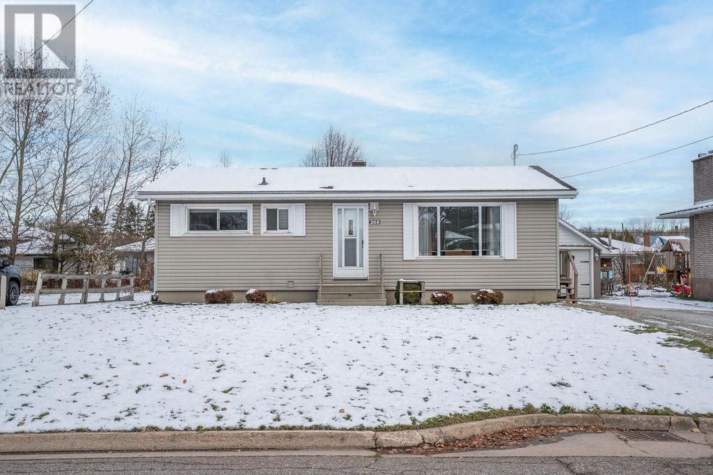 268 Rowell Ave, Sault Ste. Marie, Ontario  P6C 5K8 - Photo 3 - SM260209