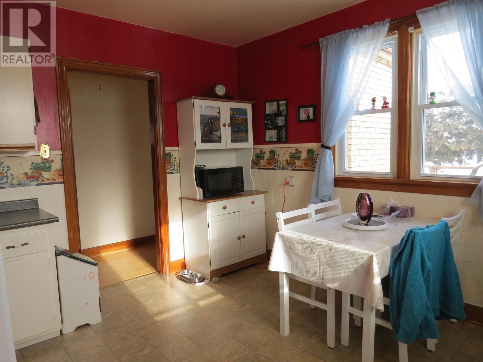 836 Simpson St, Thunder Bay, Ontario  P7C 3K4 - Photo 10 - TB2600153