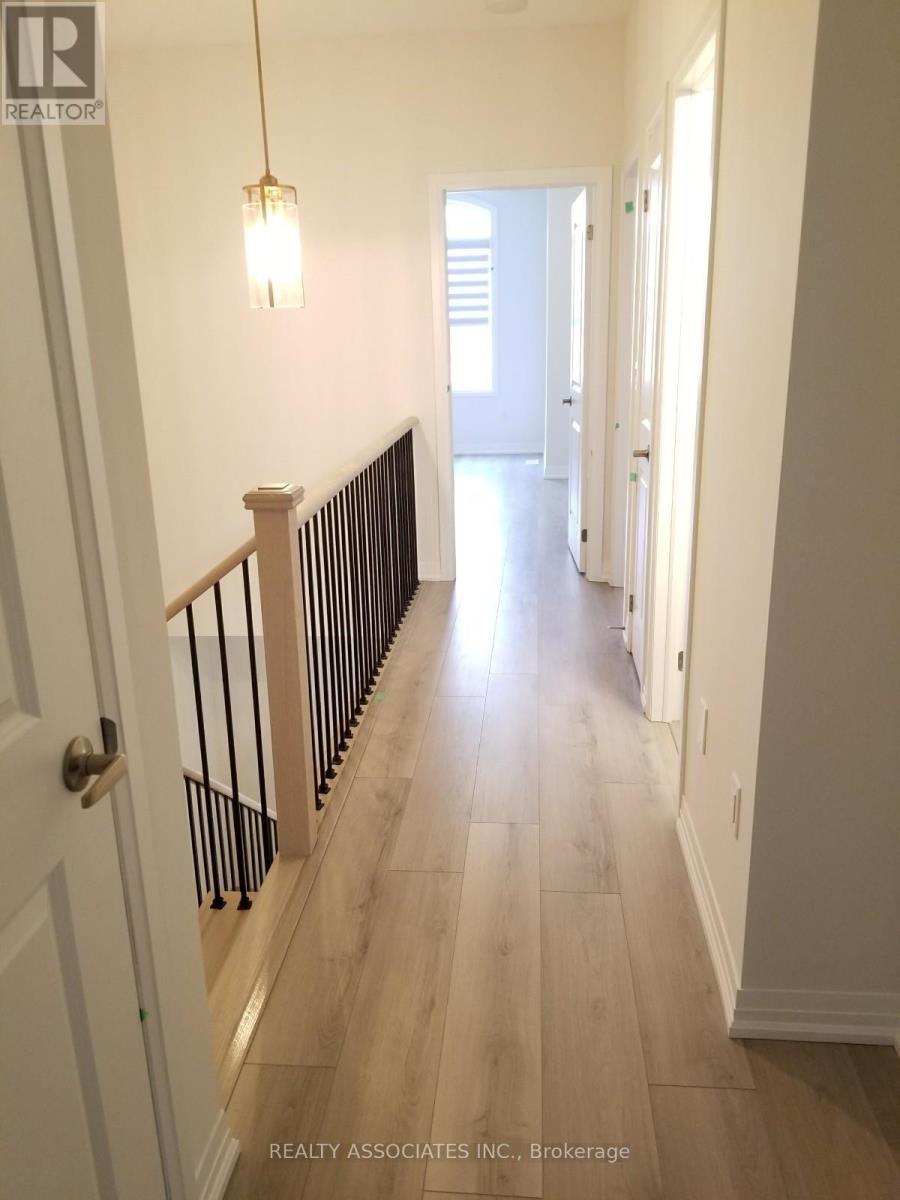 71 Schmeltzer Crescent, Richmond Hill, Ontario  L4E 1J1 - Photo 13 - N12734298