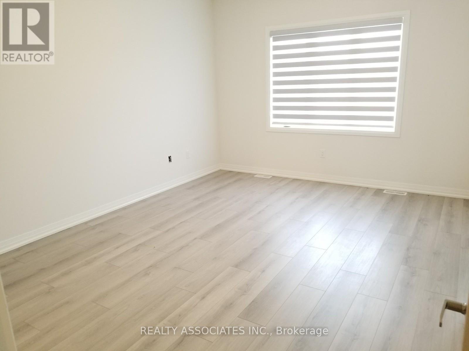 71 Schmeltzer Crescent, Richmond Hill, Ontario  L4E 1J1 - Photo 15 - N12734310