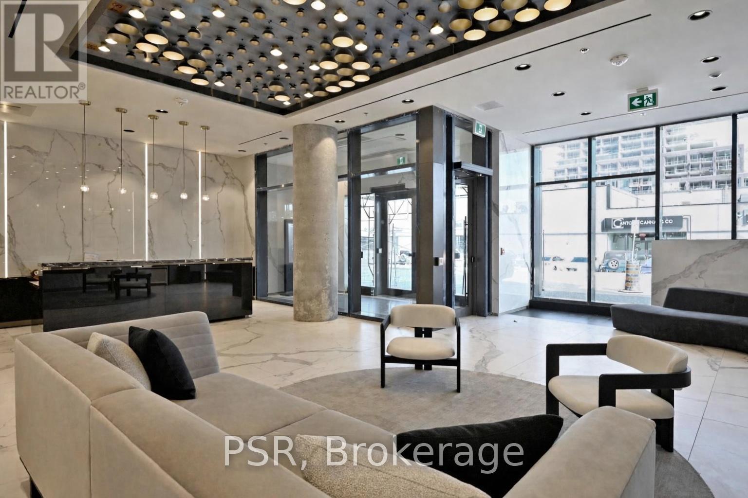 1510 - 10 Graphophone Grove, Toronto (Dovercourt-Wallace Emerson-Junction), Ontario  M6H 0E5 - Photo 2 - W12757510