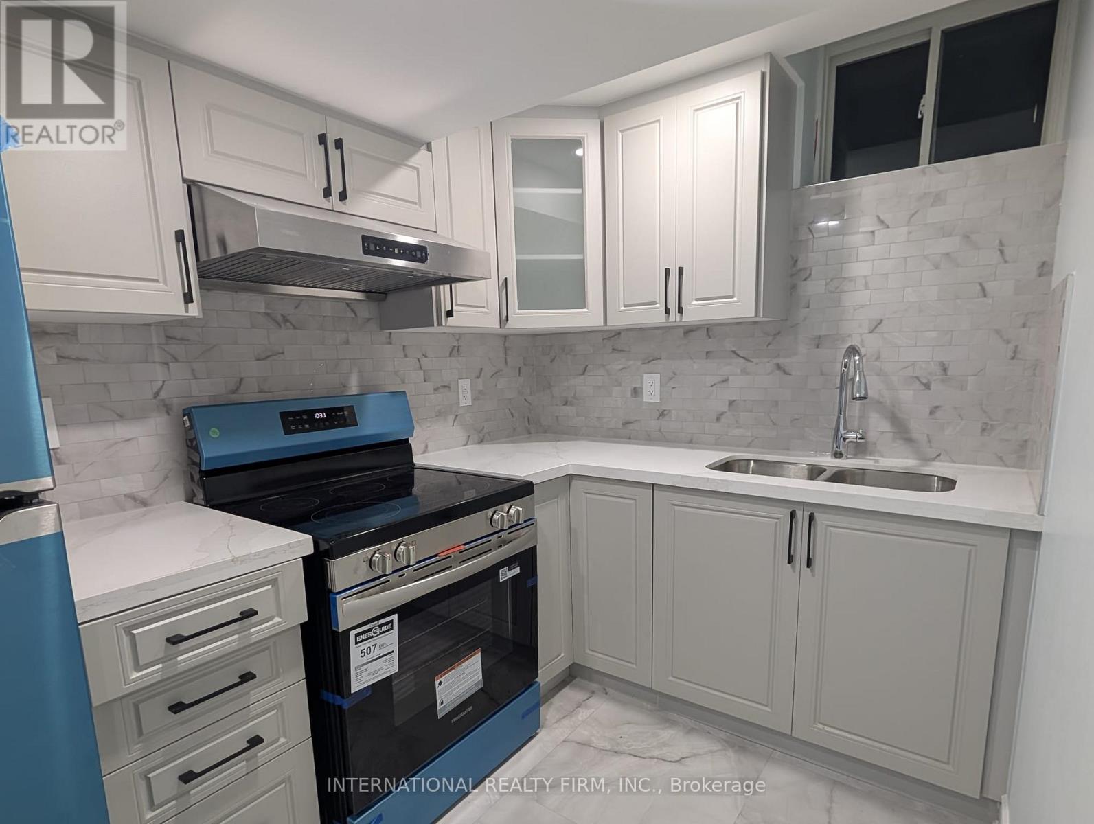 Bsmt - 75 Bulmer Crescent, Newmarket (Woodland Hill), Ontario  L3X 3K1 - Photo 5 - N12769598