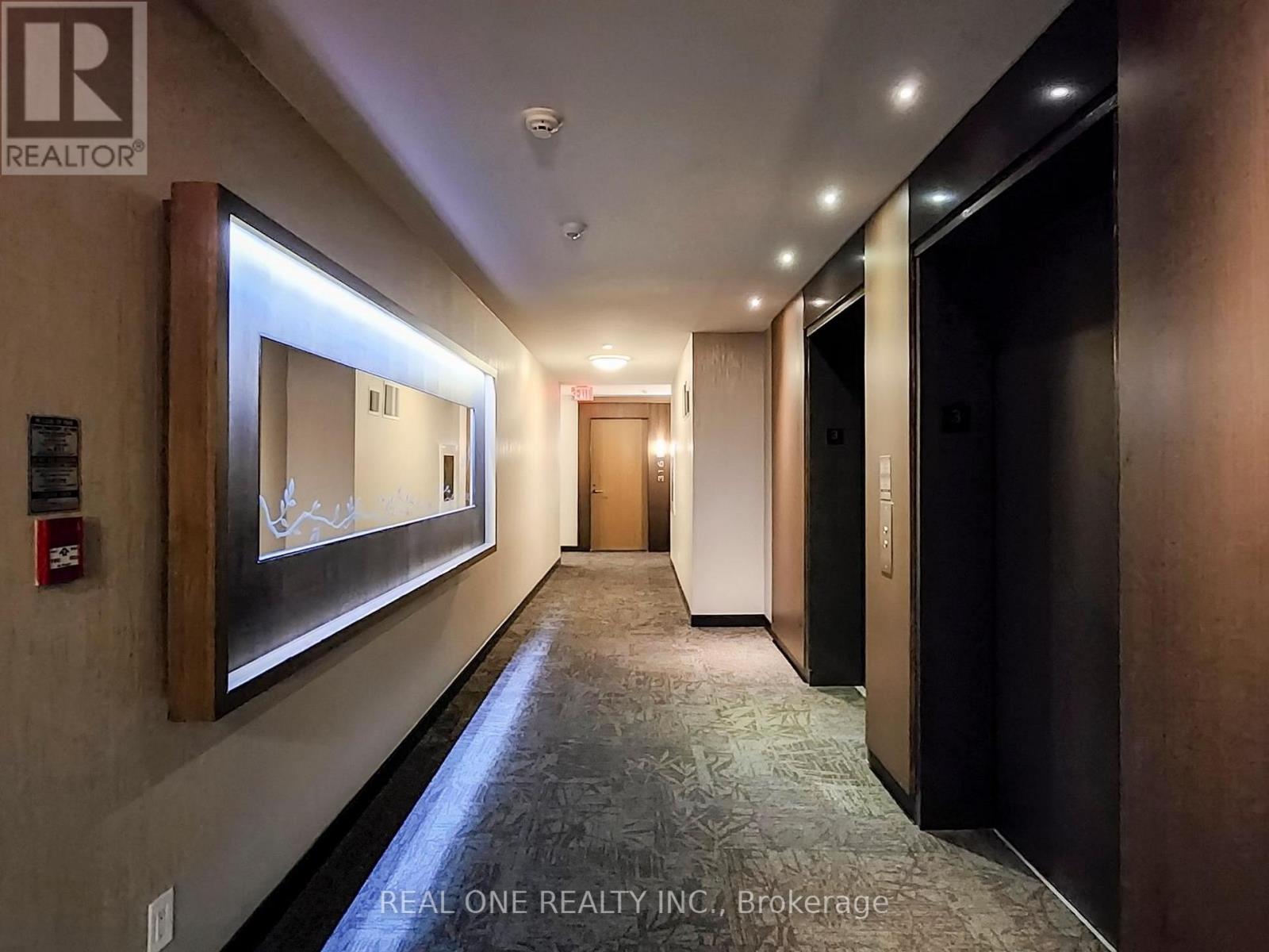 #306 - 1 Uptown Drive, Markham (Unionville), Ontario  L3R 5C1 - Photo 4 - N12769602