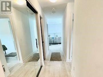 403 - 297 Oak Walk Drive, Oakville (Ro River Oaks), Ontario  L6H 3R6 - Photo 2 - W12769596