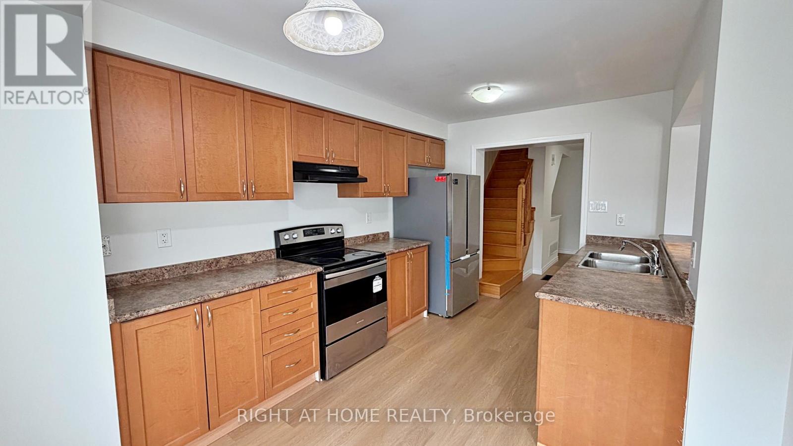 275 Woodley Crescent, Milton (Wi Willmott), Ontario  L9T 8B8 - Photo 21 - W12769600