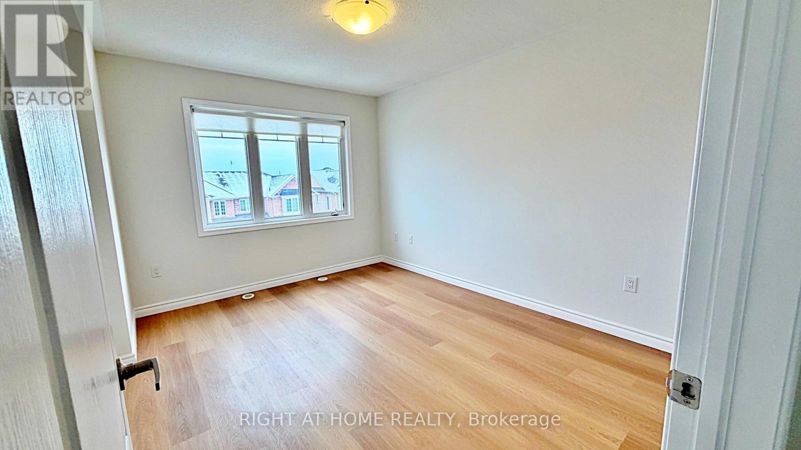 275 Woodley Crescent, Milton (Wi Willmott), Ontario  L9T 8B8 - Photo 24 - W12769600