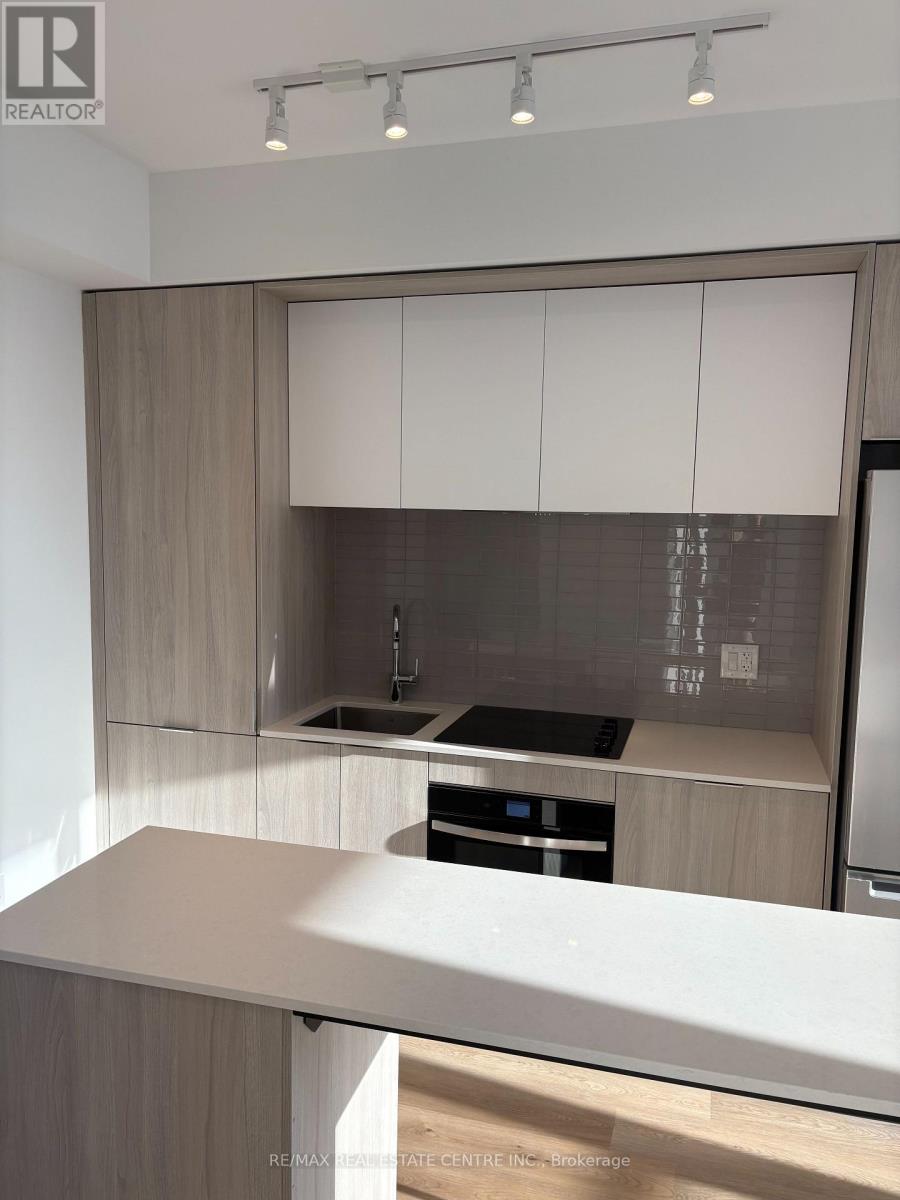 4209 - 395 Square One Drive, Mississauga (City Centre), Ontario  L5B 0P6 - Photo 10 - W12769604