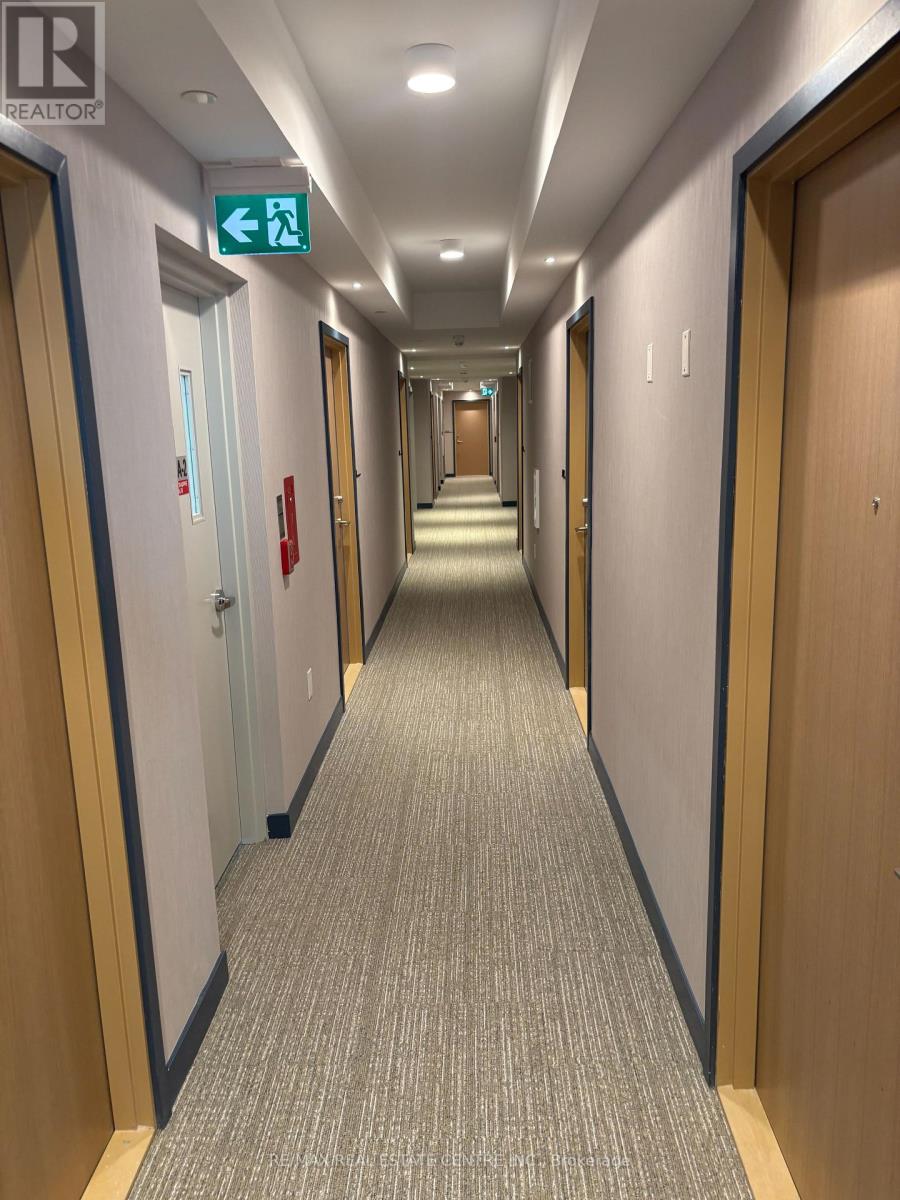 4209 - 395 Square One Drive, Mississauga (City Centre), Ontario  L5B 0P6 - Photo 6 - W12769604