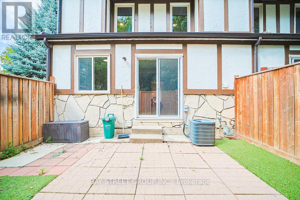 28 - 2200 Glenwood School Drive, Burlington (Freeman), Ontario  L7R 4H7 - Photo 32 - W12769612