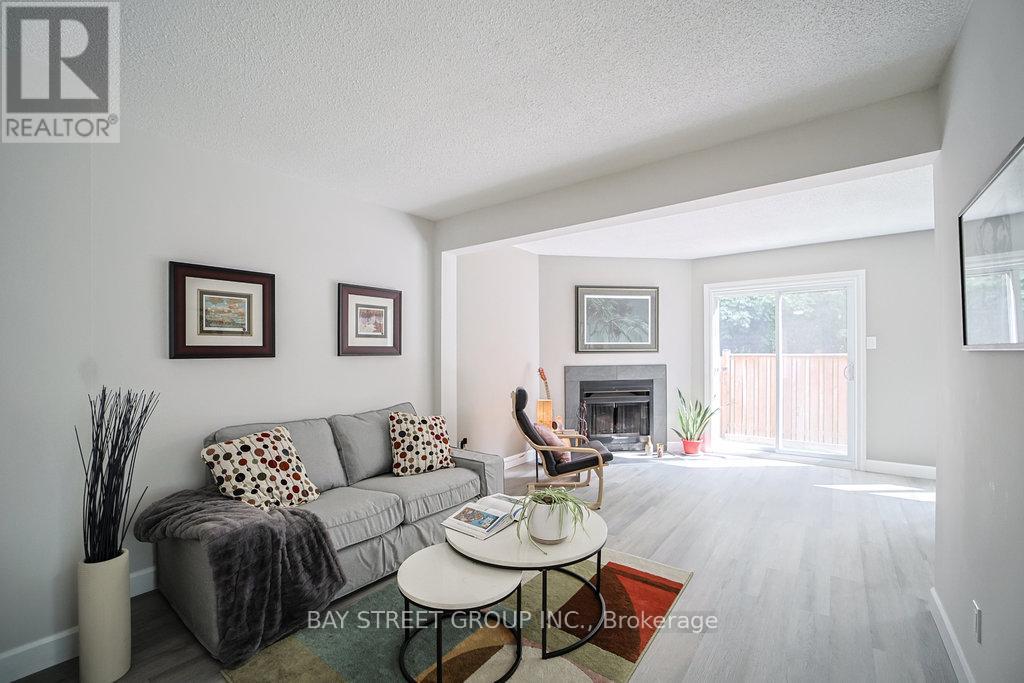 28 - 2200 Glenwood School Drive, Burlington (Freeman), Ontario  L7R 4H7 - Photo 5 - W12769612