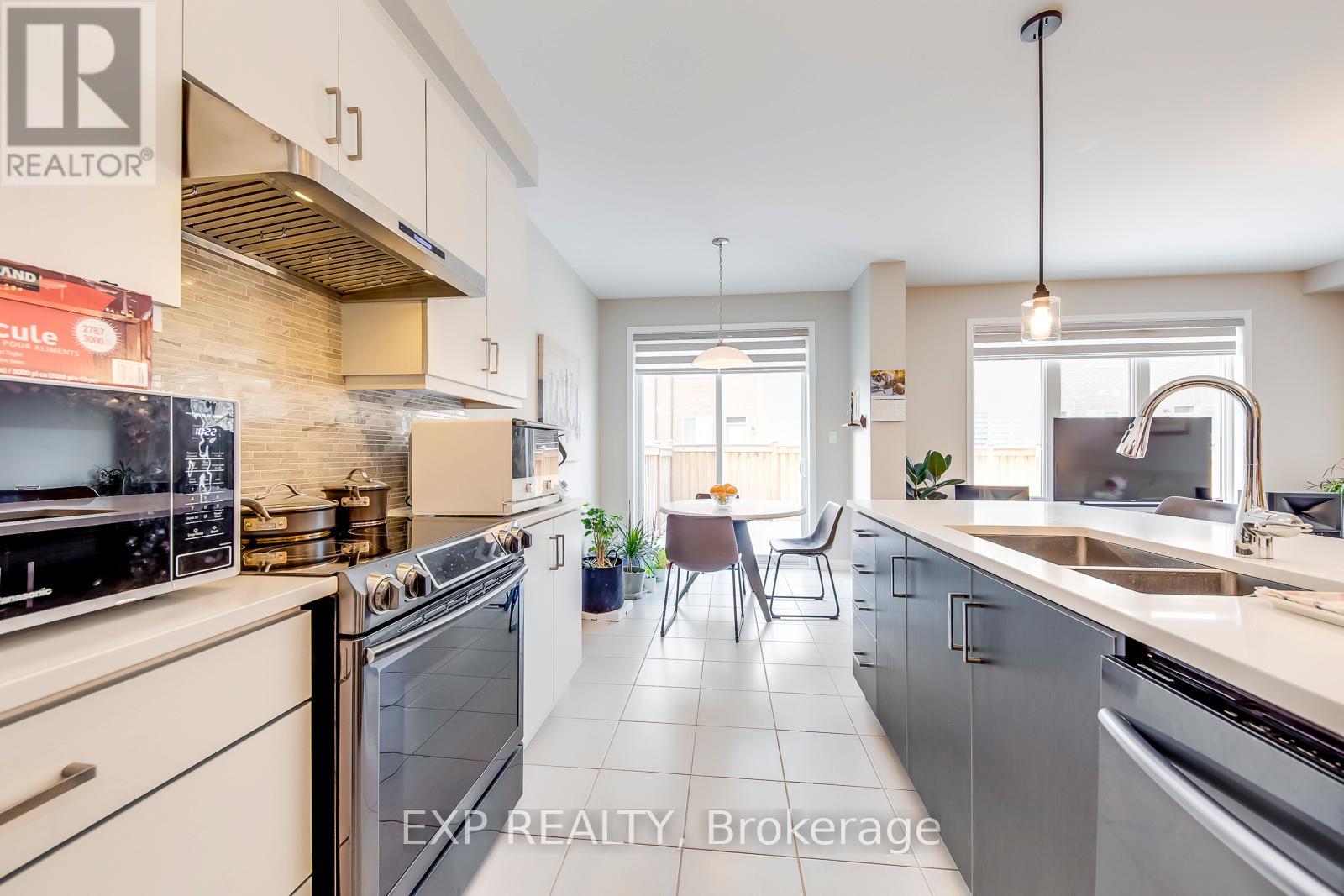 3302 Jacob Way, Oakville (Go Glenorchy), Ontario  L6M 5J9 - Photo 19 - W12769624