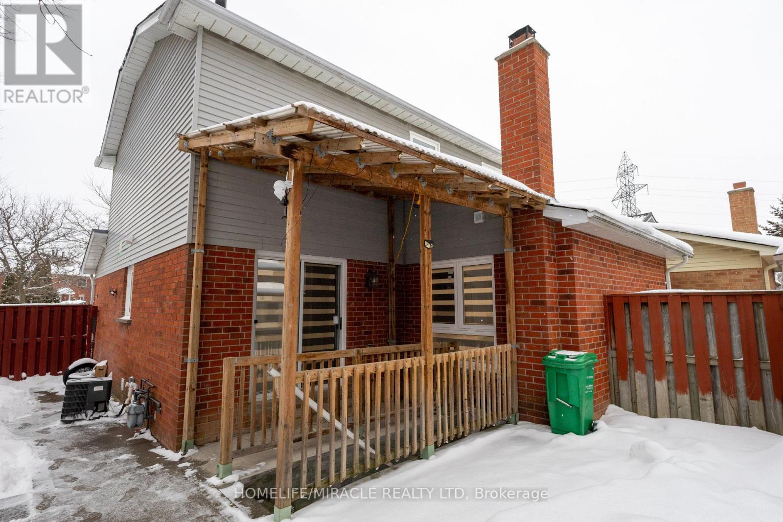 2 Santa Anita Court, Brampton, Ontario  L6Y 4P8 - Photo 38 - W12769286